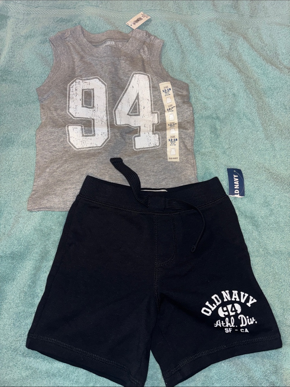 Old Navy Gray Tank Top & Black Athletic Shorts Set